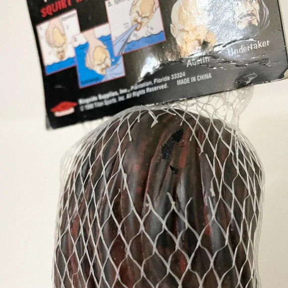 Vtg 1998 WWF Undertaker Ringside Supplies Squirt Head Attitude Flaws - Picture 6 of 13